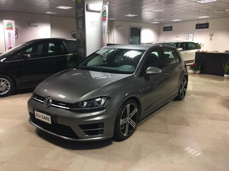 GOLF R - Clicca l'immagine per chiudere